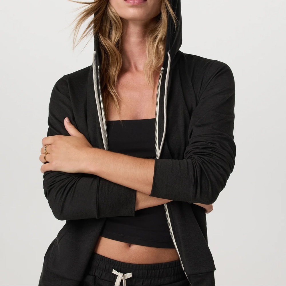 NWT Vuori Black Heather Halo Performance Hoodie Women’s XS